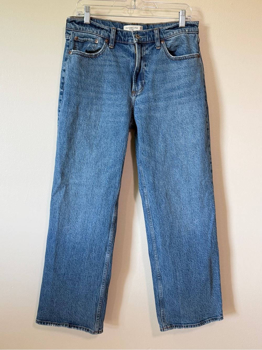 ABERCROMBIE & FITCH low rise baggy wide leg medium blue jean wash size 28 - Picture 4 of 7